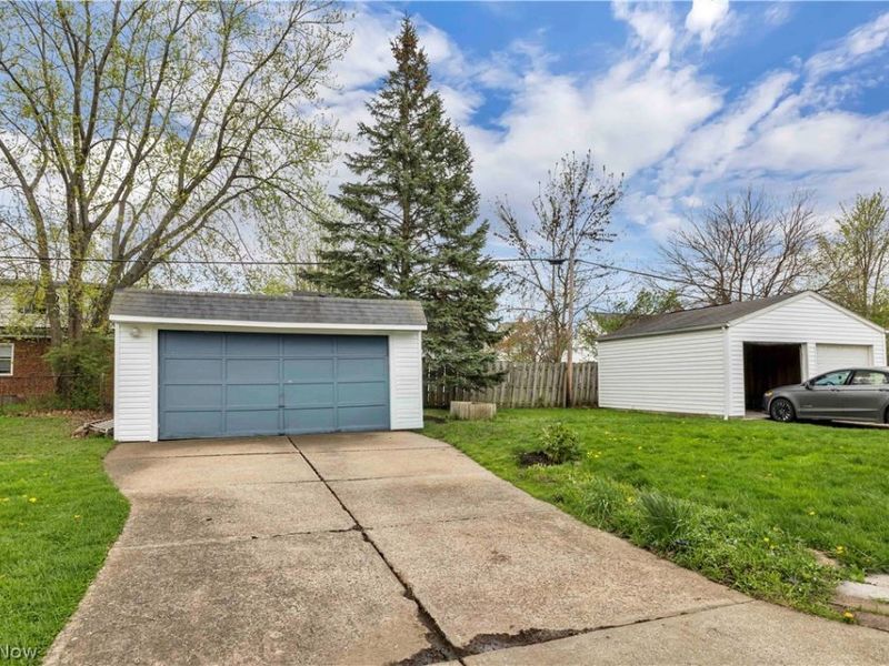 20710 Fuller Avenue , Euclid, OH 44123 Photo 23