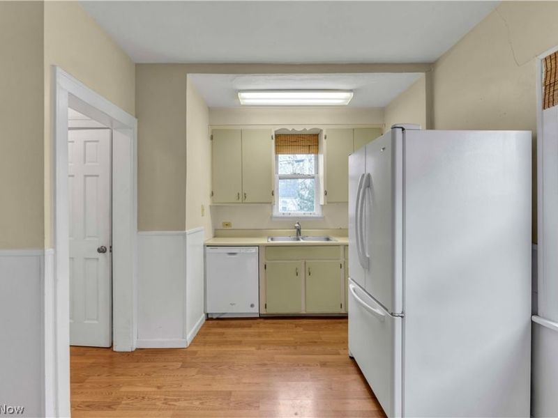 20710 Fuller Avenue , Euclid, OH 44123 Photo 8