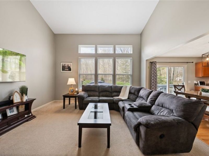 9660 Sunray Dr Drive, Olmsted Township, OH 44138 Photo 15