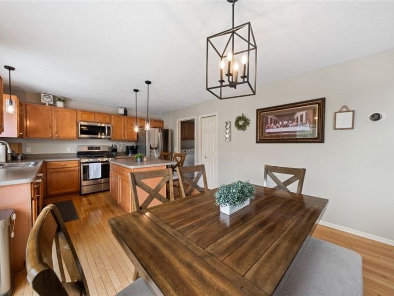 9660 Sunray Dr Drive, Olmsted Township, OH 44138 Photo 22