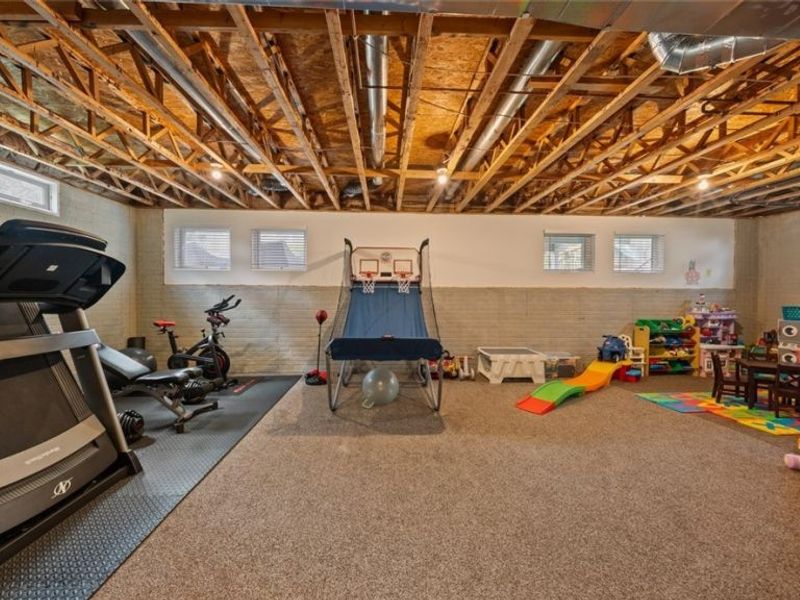 9660 Sunray Dr Drive, Olmsted Township, OH 44138 Photo 42