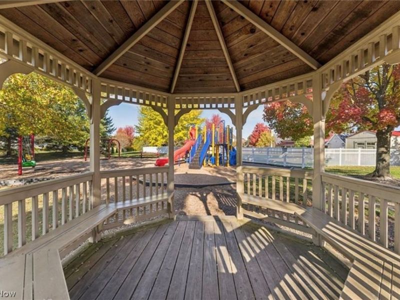 9660 Sunray Dr Drive, Olmsted Township, OH 44138 Photo 47