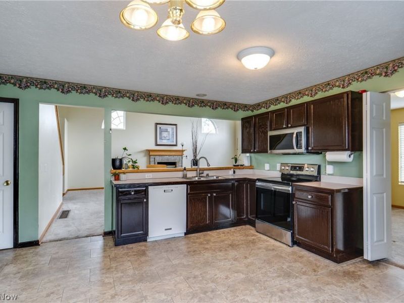 1340 Waterbury Street , Medina, OH 44256 Photo 8