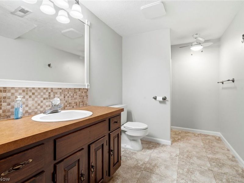 2400 Lancaster Road , Akron, OH 44313 Photo 24