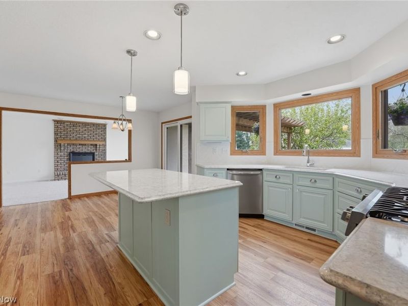 1960 Birkdale Drive, Uniontown, OH 44685 Photo 10