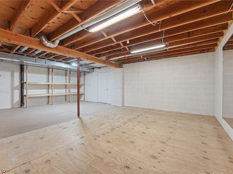 1960 Birkdale Drive, Uniontown, OH 44685 Photo 41