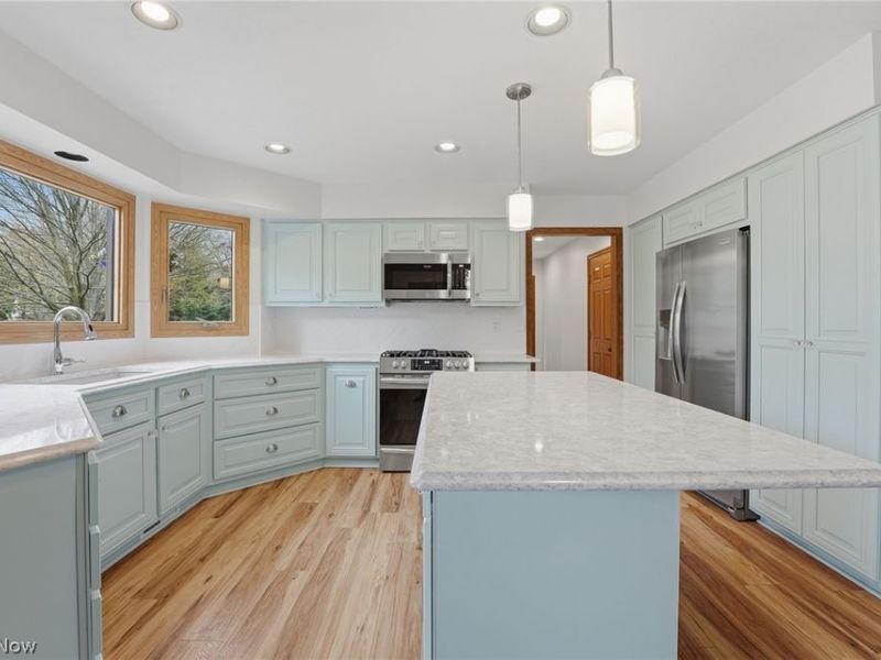 1960 Birkdale Drive, Uniontown, OH 44685 Photo 6