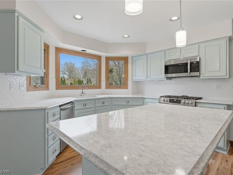 1960 Birkdale Drive, Uniontown, OH 44685 Photo 7