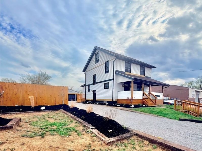 2520 8th Street NE, Canton, OH 44704 Photo 4