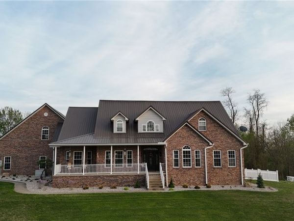 1384 Spider Ridge Road , Parkersburg, WV 26104