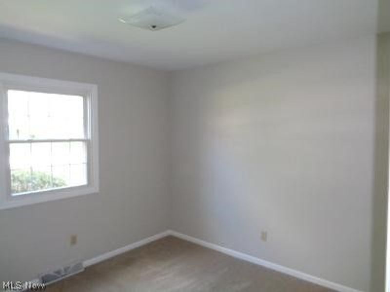 5968 Easy Pace Circle NW, Canton, OH 44718 Photo 15