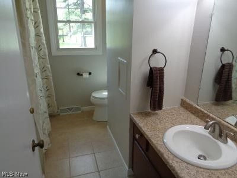 5968 Easy Pace Circle NW, Canton, OH 44718 Photo 16