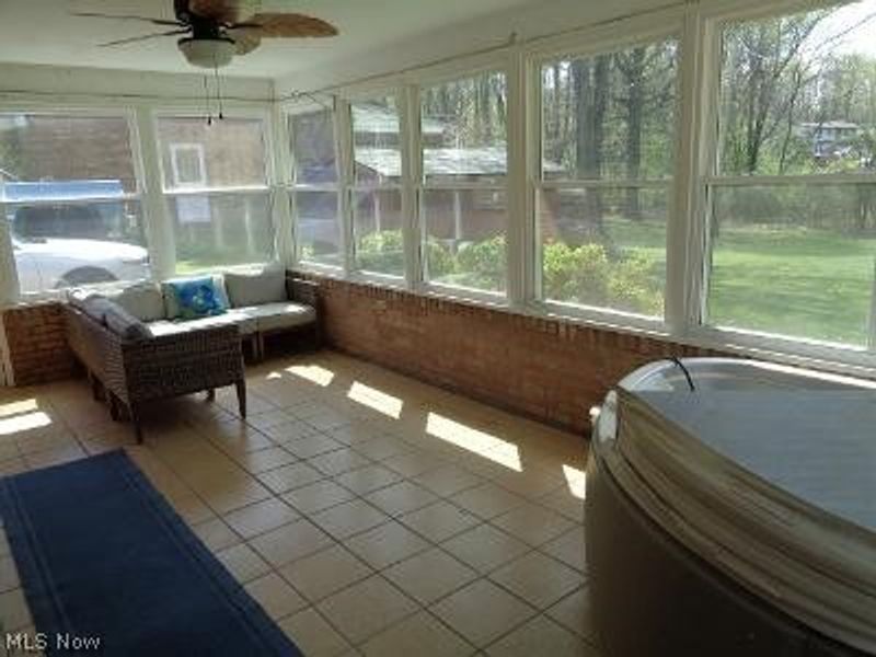 5968 Easy Pace Circle NW, Canton, OH 44718 Photo 17