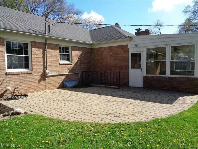 5968 Easy Pace Circle NW, Canton, OH 44718 Photo 4