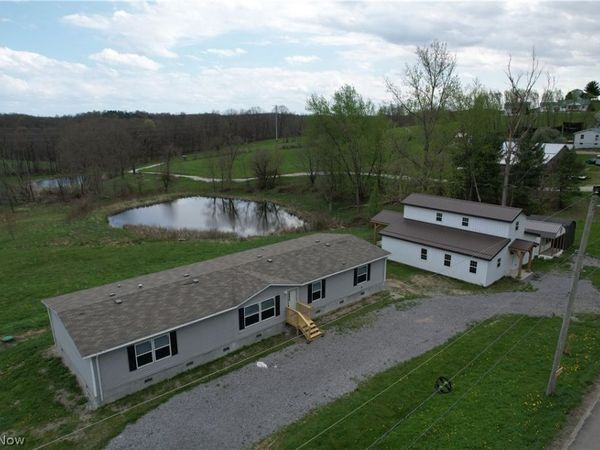 2112 Canyon Road SE, Carrollton, OH 44615