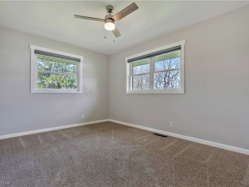 300 Homeworth Road , Alliance, OH 44601 Photo 16