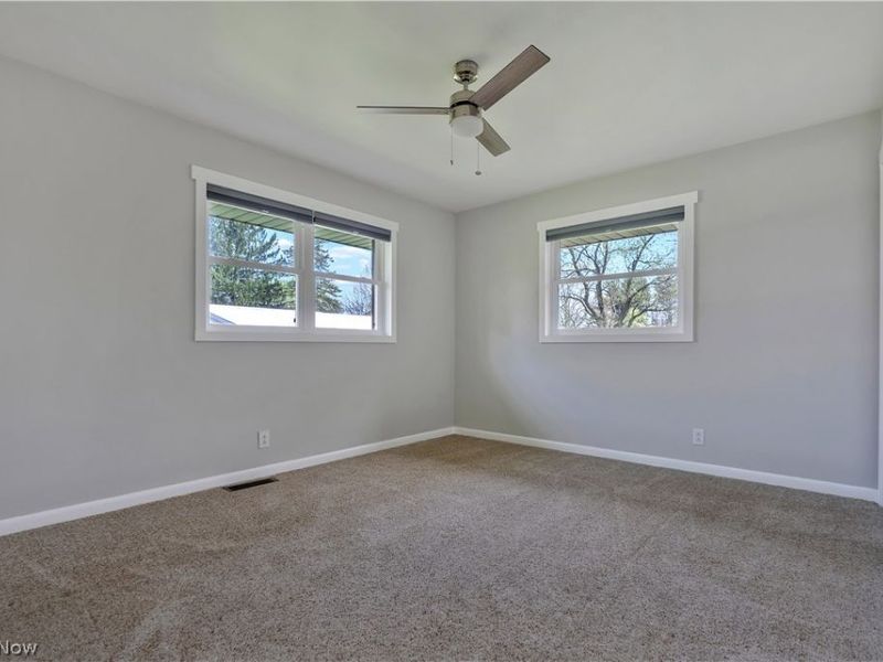 300 Homeworth Road , Alliance, OH 44601 Photo 18