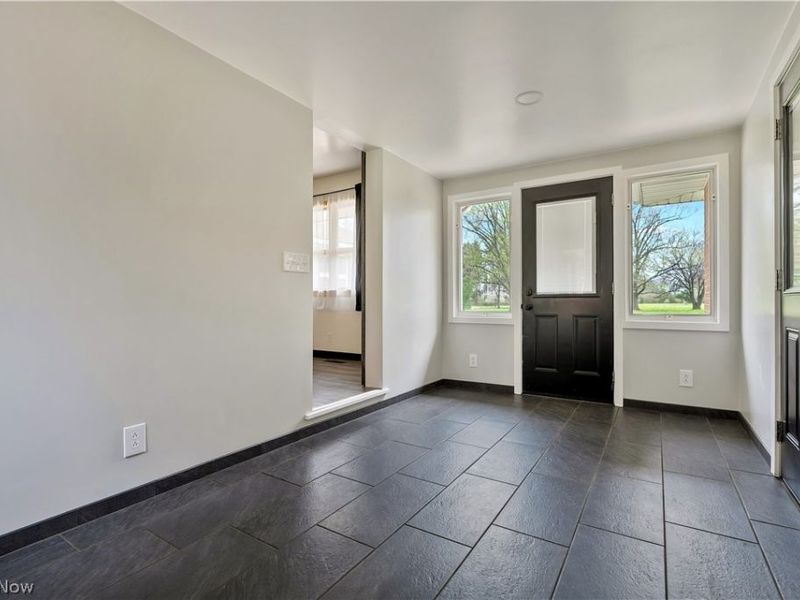 300 Homeworth Road , Alliance, OH 44601 Photo 25