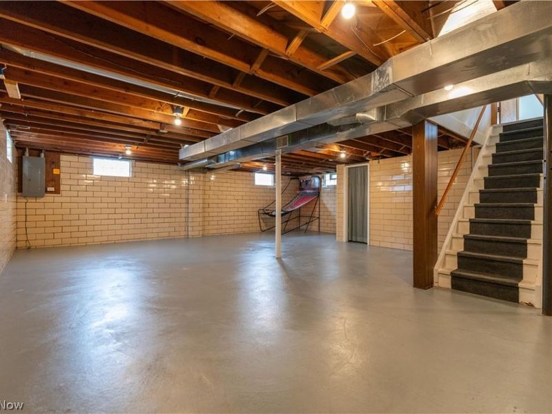 300 Homeworth Road , Alliance, OH 44601 Photo 28