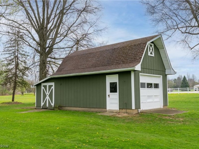 300 Homeworth Road , Alliance, OH 44601 Photo 36