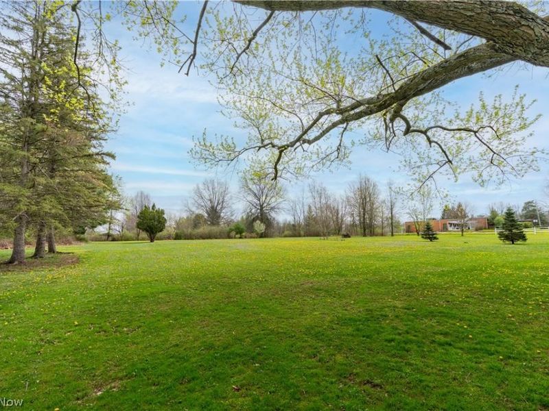 300 Homeworth Road , Alliance, OH 44601 Photo 38