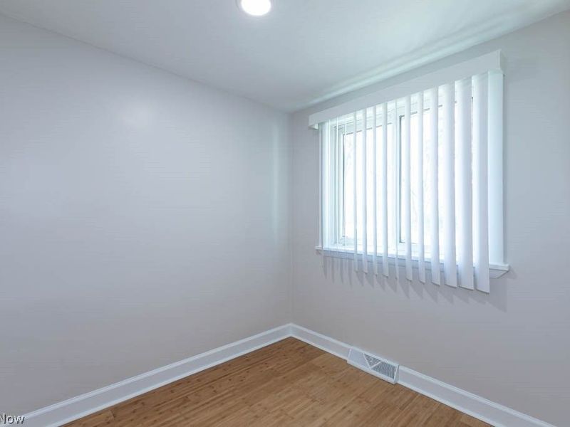 1872 Bremerton Road , Lyndhurst, OH 44124 Photo 12