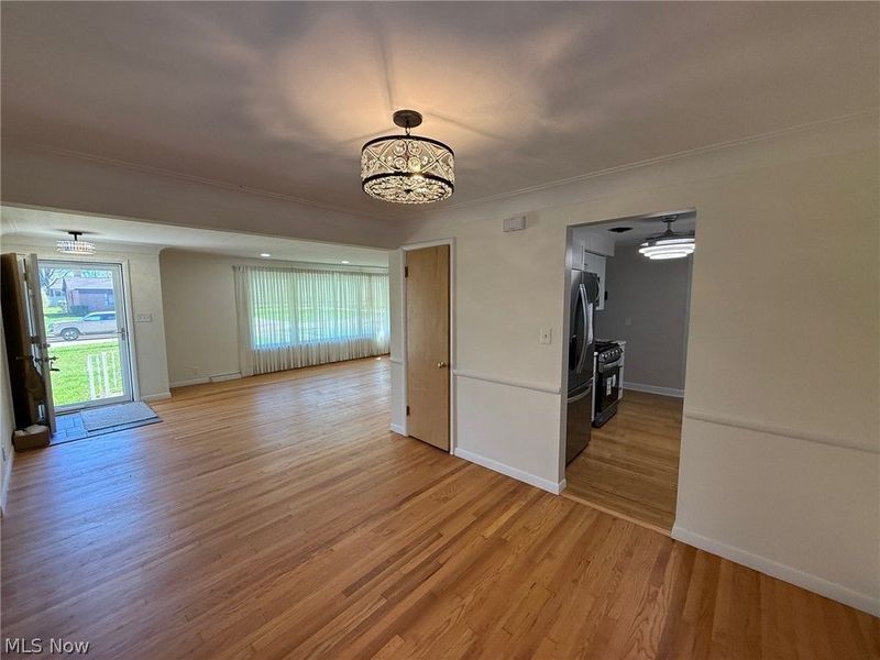 1872 Bremerton Road , Lyndhurst, OH 44124 Photo 2