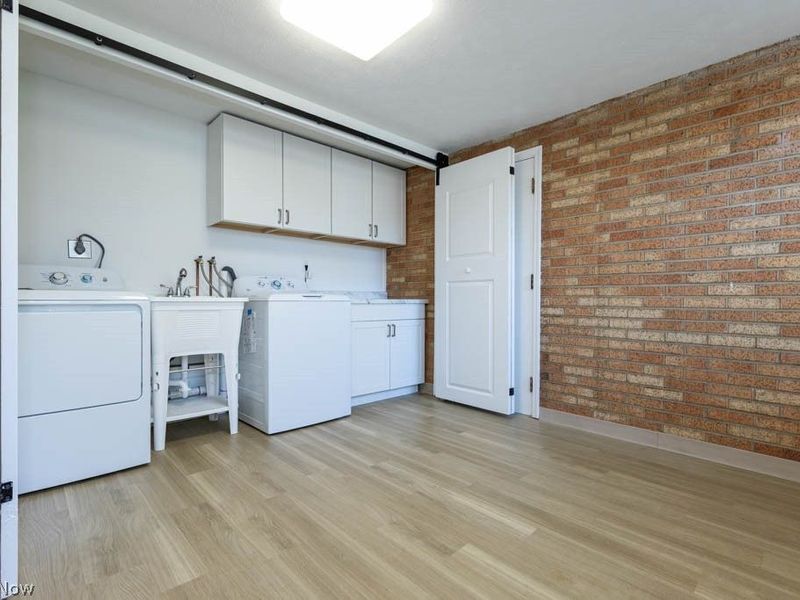 1872 Bremerton Road , Lyndhurst, OH 44124 Photo 9