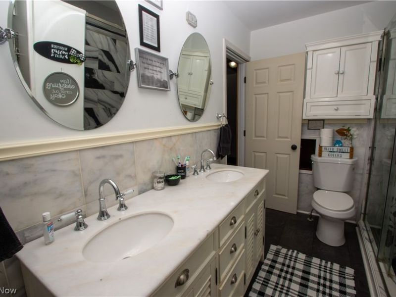 3425 Highview Avenue , Cleveland, OH 44109 Photo 11