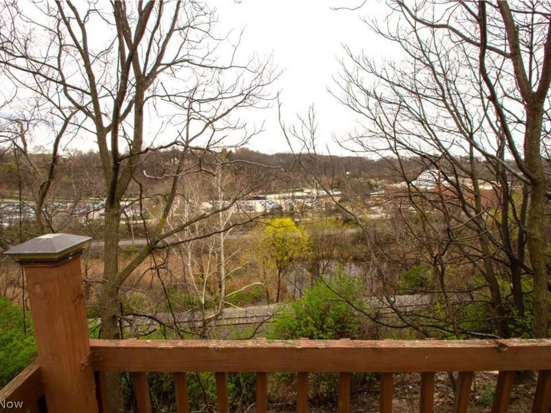 3425 Highview Avenue , Cleveland, OH 44109 Photo 21