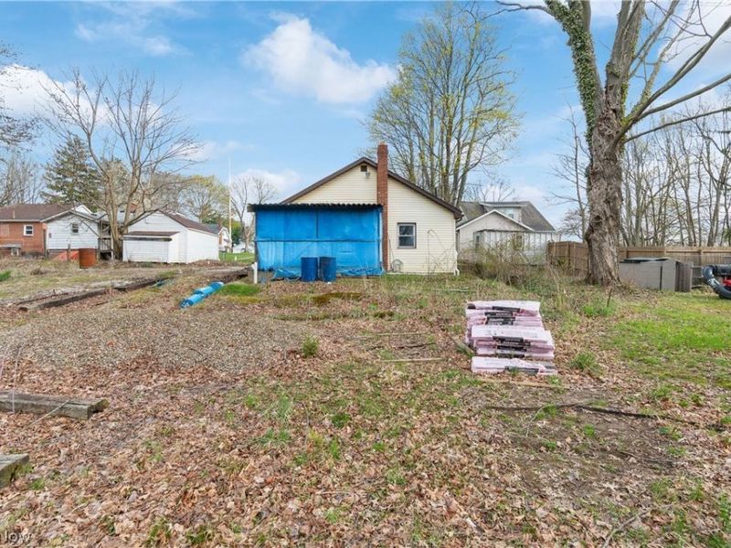 1664 Woods Road , Akron, OH 44306 Photo 8