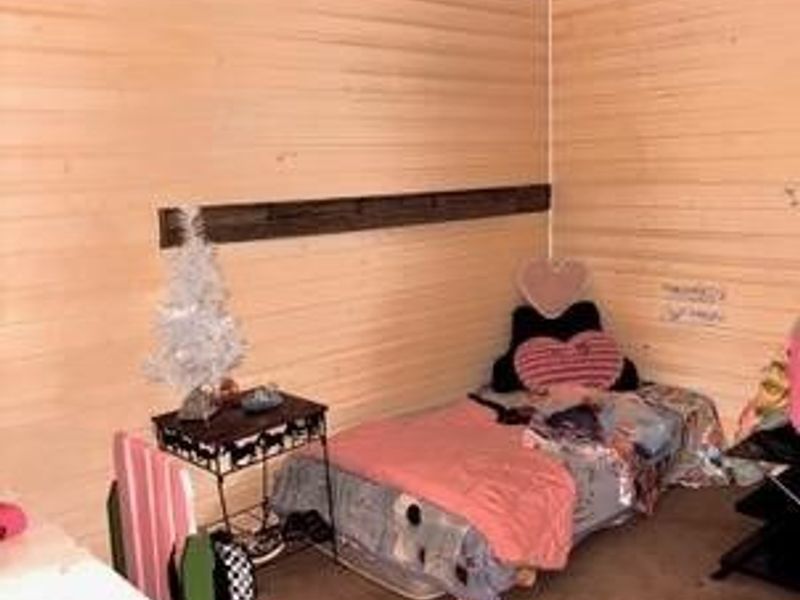 15711 Main Street SE, Brownsville, OH 43721 Photo 8