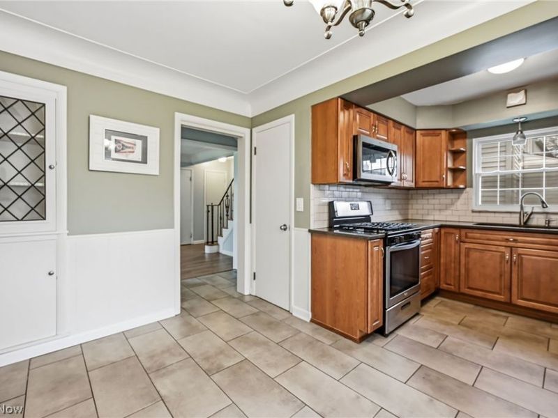 2227 Fenwick Road, University Heights, OH 44118 Photo 19