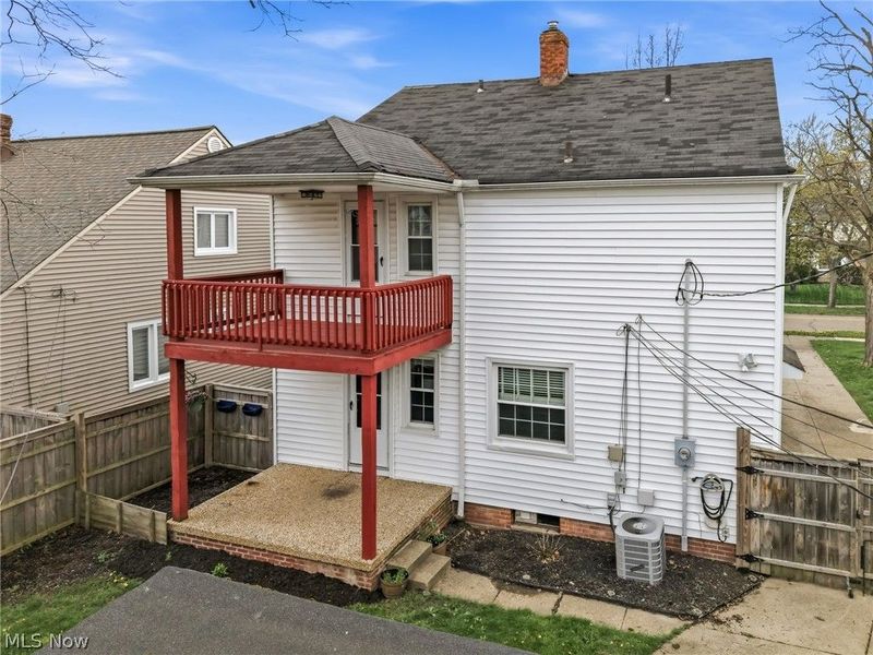 2227 Fenwick Road, University Heights, OH 44118 Photo 5