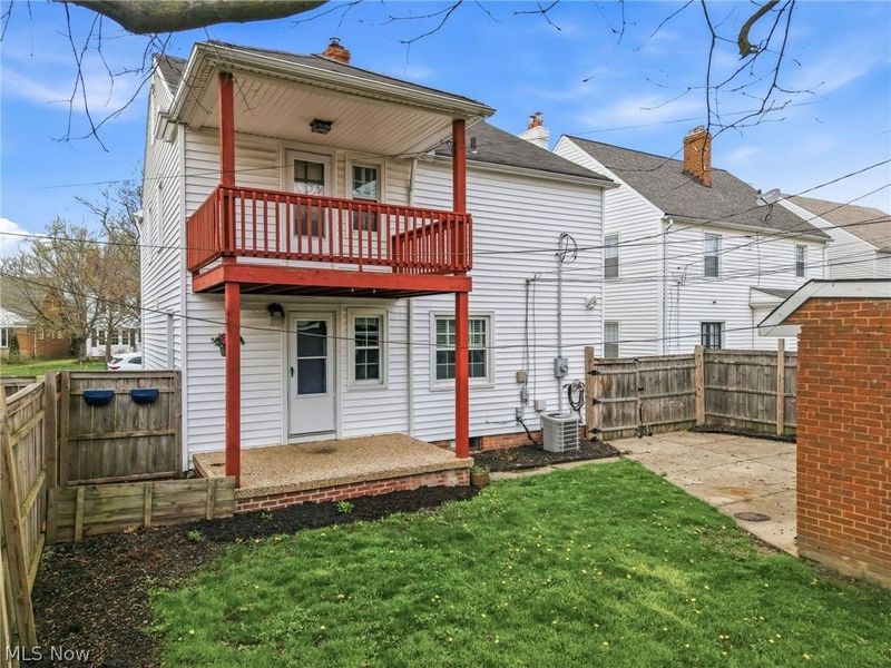 2227 Fenwick Road, University Heights, OH 44118 Photo 6