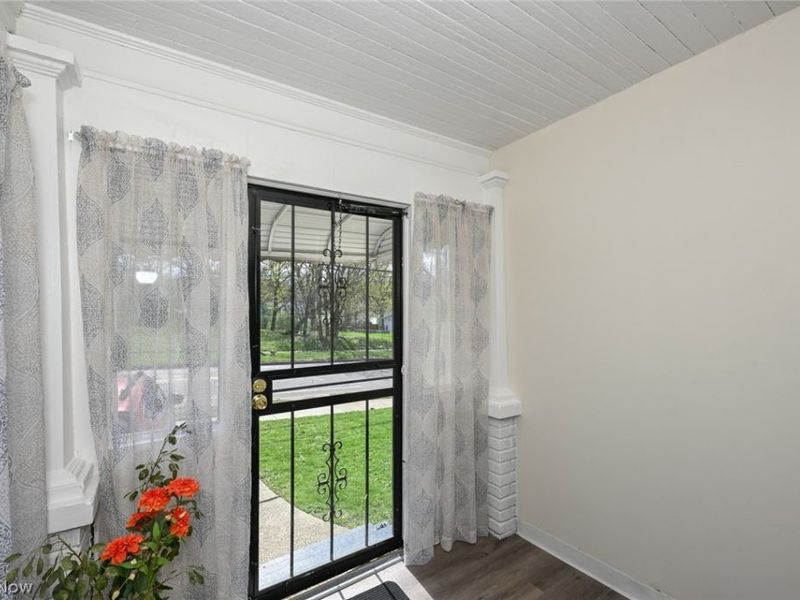 1292 Diagonal Road , Akron, OH 44307 Photo 4