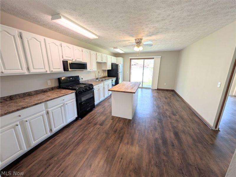 17604 Olive Avenue , Lake Milton, OH 44429 Photo 10