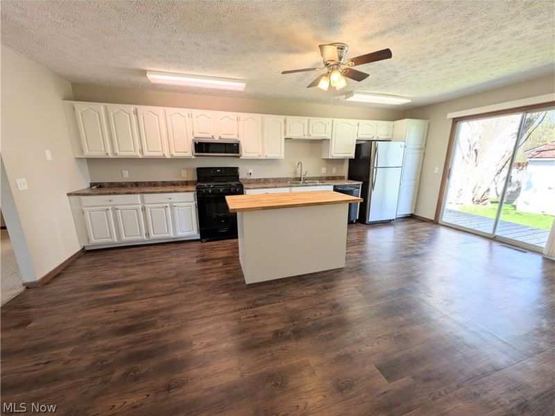 17604 Olive Avenue , Lake Milton, OH 44429 Photo 11