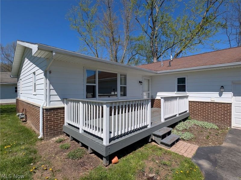 17604 Olive Avenue , Lake Milton, OH 44429 Photo 6