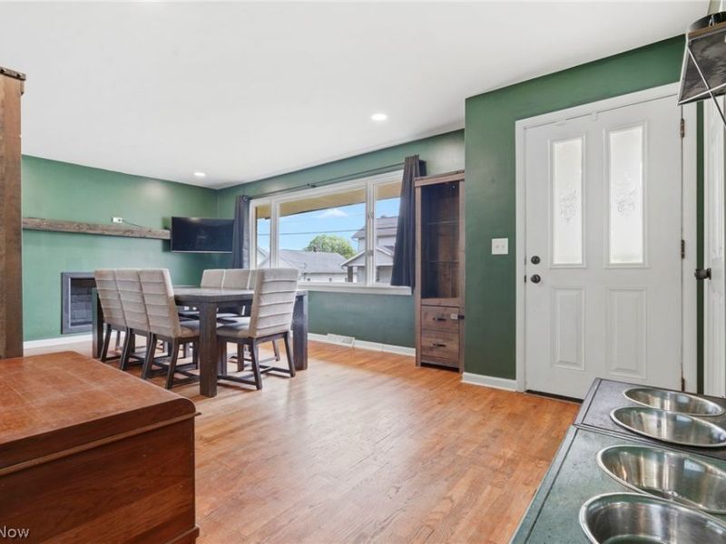 1157 Woodland Avenue , Alliance, OH 44601 Photo 4