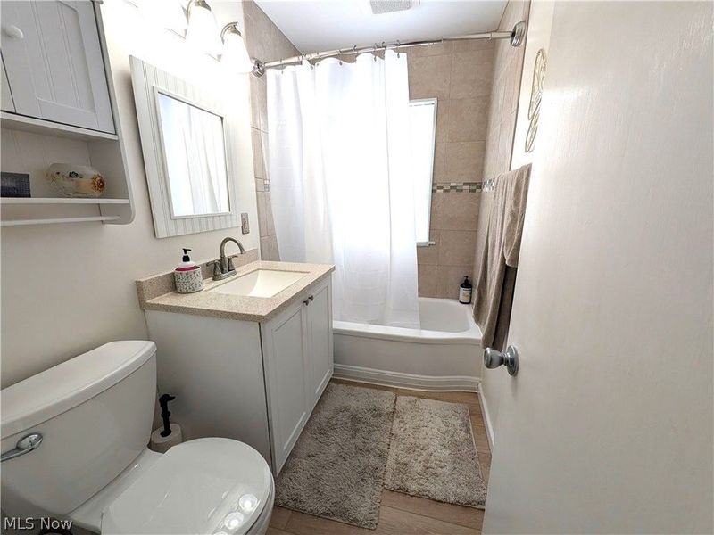 1140 Iroquois Avenue , Mayfield Heights, OH 44124 Photo 10