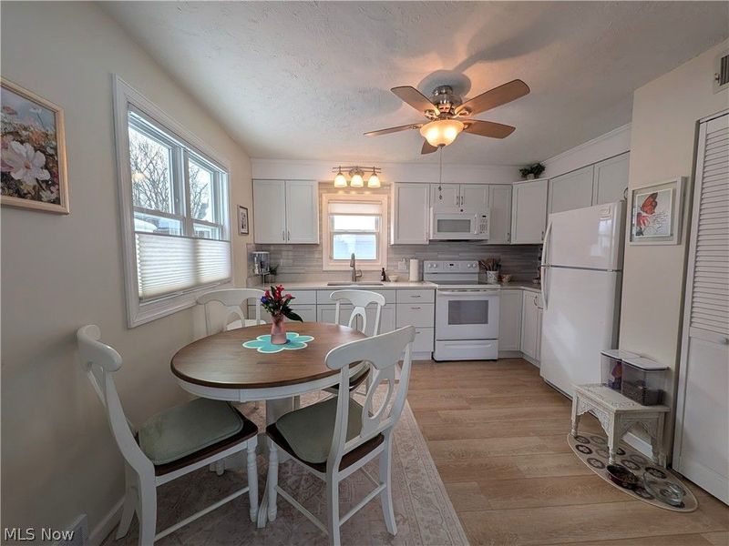 1140 Iroquois Avenue, Mayfield Heights, OH 44124 Photo 5