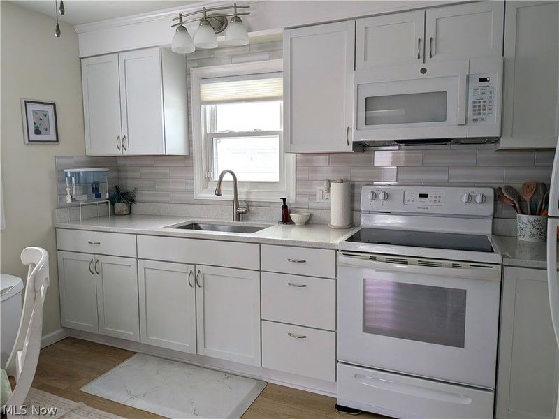 1140 Iroquois Avenue, Mayfield Heights, OH 44124 Photo 6