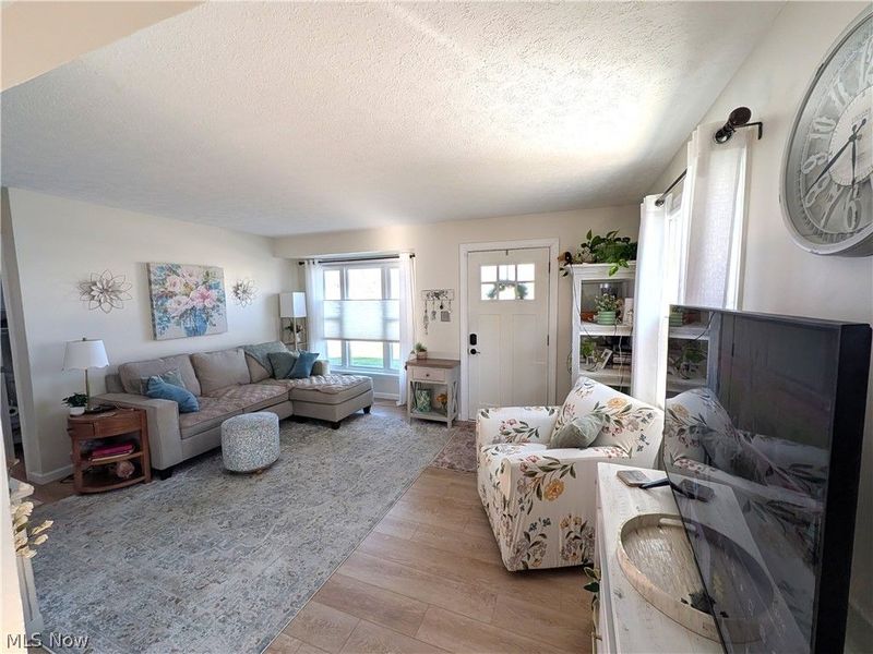 1140 Iroquois Avenue , Mayfield Heights, OH 44124 Photo 9