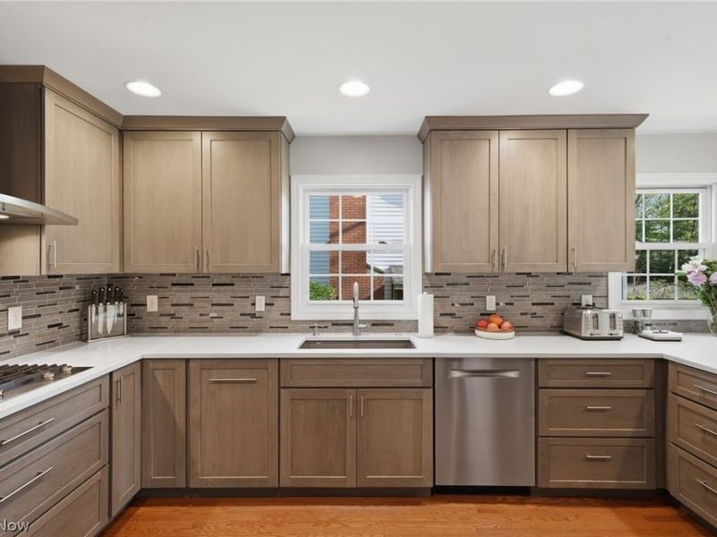 613 Welshire Drive, Bay Village, OH 44140 Photo 11