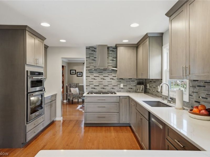 613 Welshire Drive, Bay Village, OH 44140 Photo 12