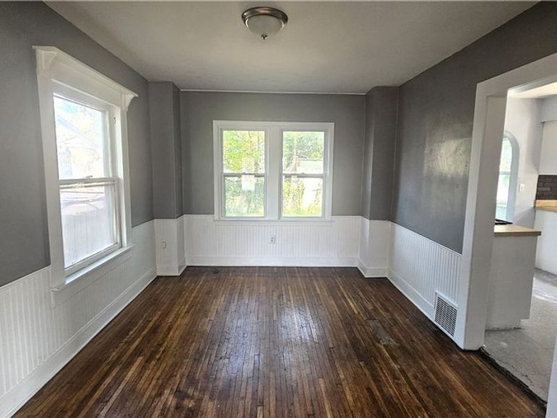 9910 Zimmer Avenue , Cleveland, OH 44102 Photo 10