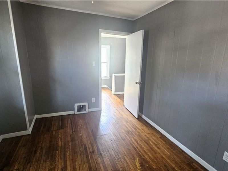 9910 Zimmer Avenue , Cleveland, OH 44102 Photo 18