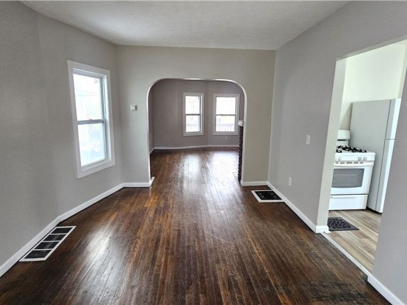 2110 W 85th Street , Cleveland, OH 44102 Photo 10