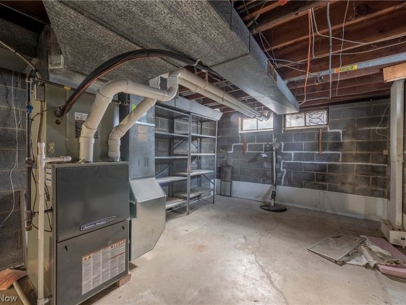 8760 Priem Road , Strongsville, OH 44149 Photo 29